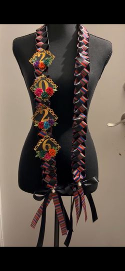 Graduation lei