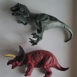 Kid Galaxy Poseable Triceratops and T- Rex figures Lights and Sounds