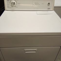 Selling Kenmore Gas Dryer Everything Works Great With Warranty And Delivery 