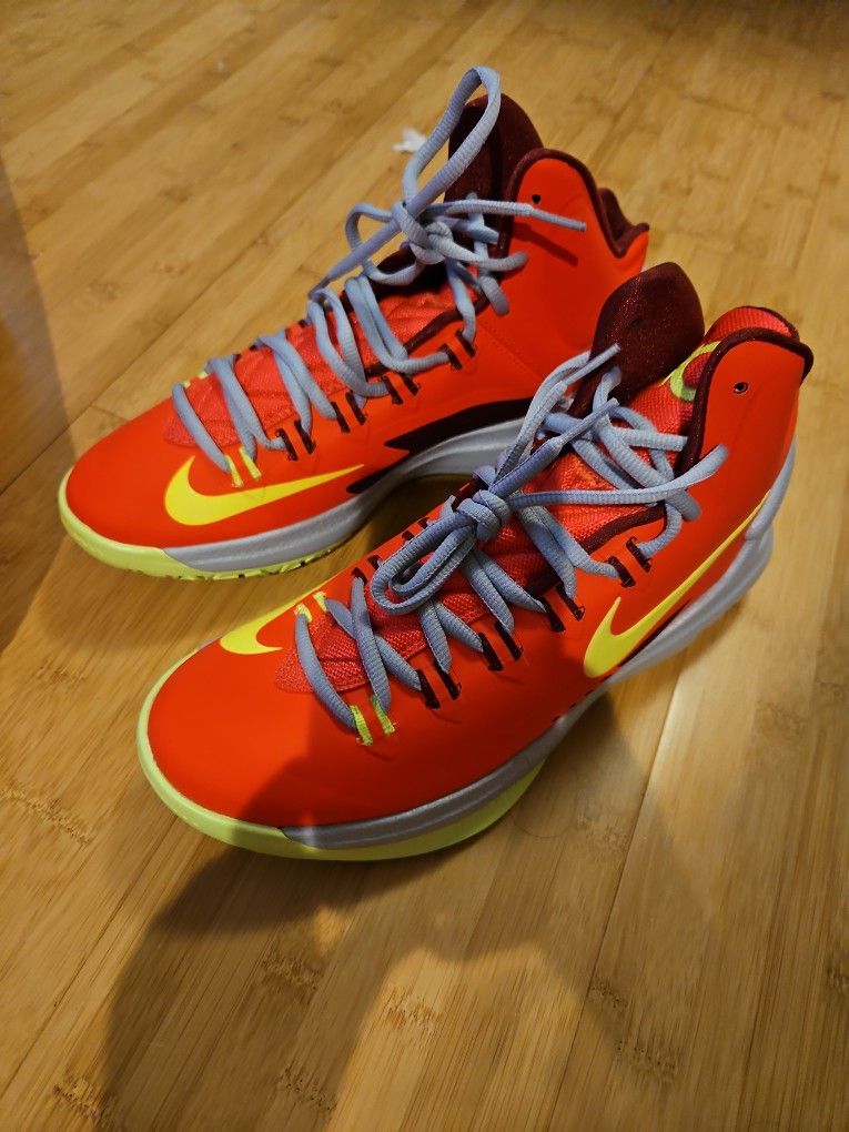 Mens Kevin Durant Nike Size 8 New