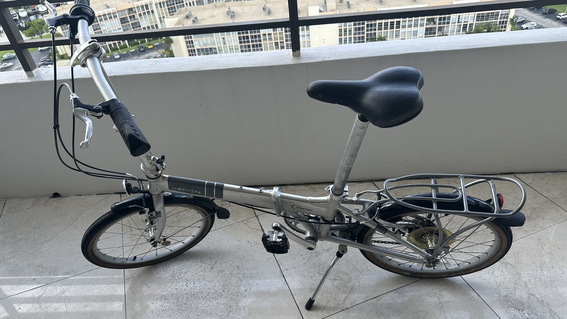 Dahon Mariner Foldable Adventures