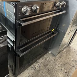 Samsung 30” Black Stainless Microwave Oven Combo Smart