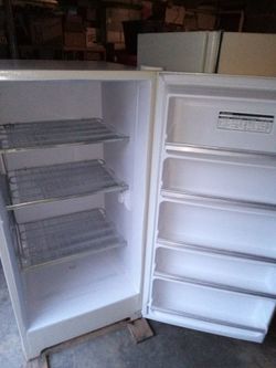 Kenmore Tan 16.0 Cu Ft Upright Freezer