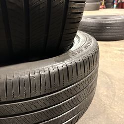 2 used tires 255/45/19 PIRELLI SCORPION