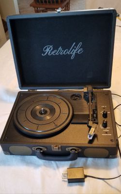 Retrolife R609 turntable