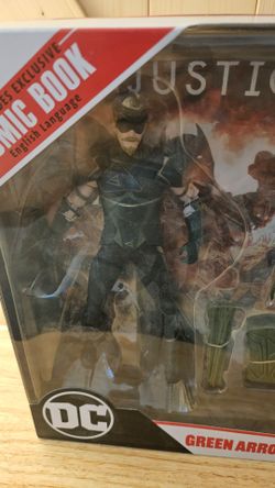 McFarlane Toys DC Direct Injustice 2 Green Arrow with Comic Book