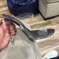 Chase & Chloe Size 6.5