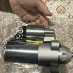 Starter For 2005 Ford Taurus/Ford Mercury Sable & Other Ford Trucks