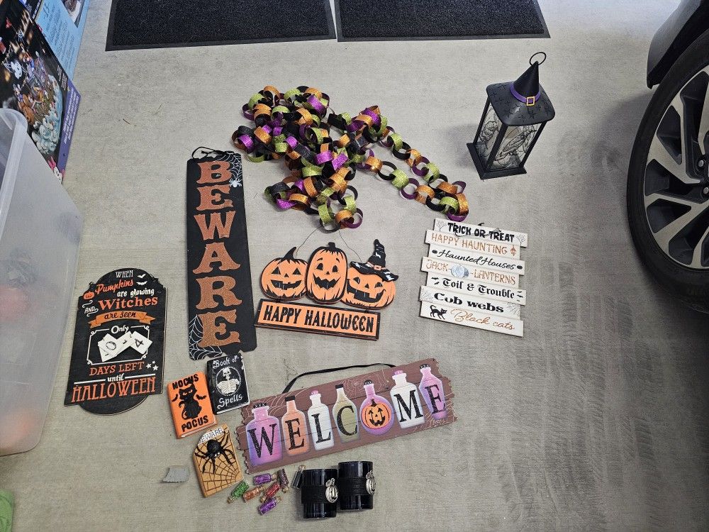 Halloween Decor