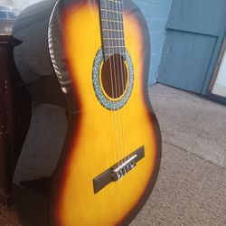 Perfect Huntington Accoustic Guitar 