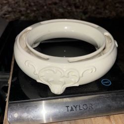 $5 Vintage Footed Flower Frog Porcelain Centerpiece Ring. 