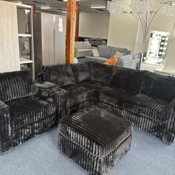 Black Sectional W/ Usb Ports 