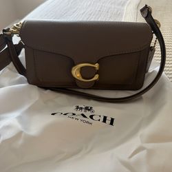 Coach Handbag - Tabby Crossover New Never Worn