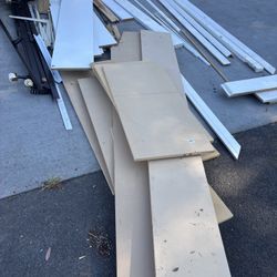 Free Garage Shelving Materials, Tacoma,   North 16th Between Alder And Cedar