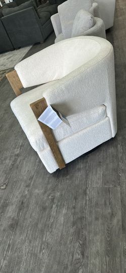 Modern White Bouclé Accent Chair with Wood Arms – Like New