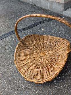 XL Vintage Basket Wicker Rattan