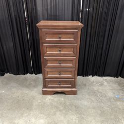 Universal Broadmoore Furniture Traditional Dark Wood Five-Drawer Nightstand