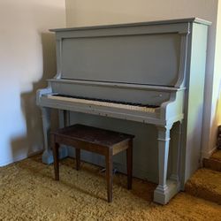 Wellington Piano (PICK UP ONLY)