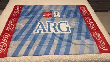 FIFA World Cup 2026 Coca Cola Collector’s Edition Cape/Flag Argentina