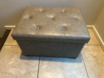 Gray Faux Leather Storage Ottoman - Fixer Upper / DIY
