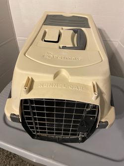Petmate Kennel Cab, Taupe color H = 11" X L = 18" X D = 12"