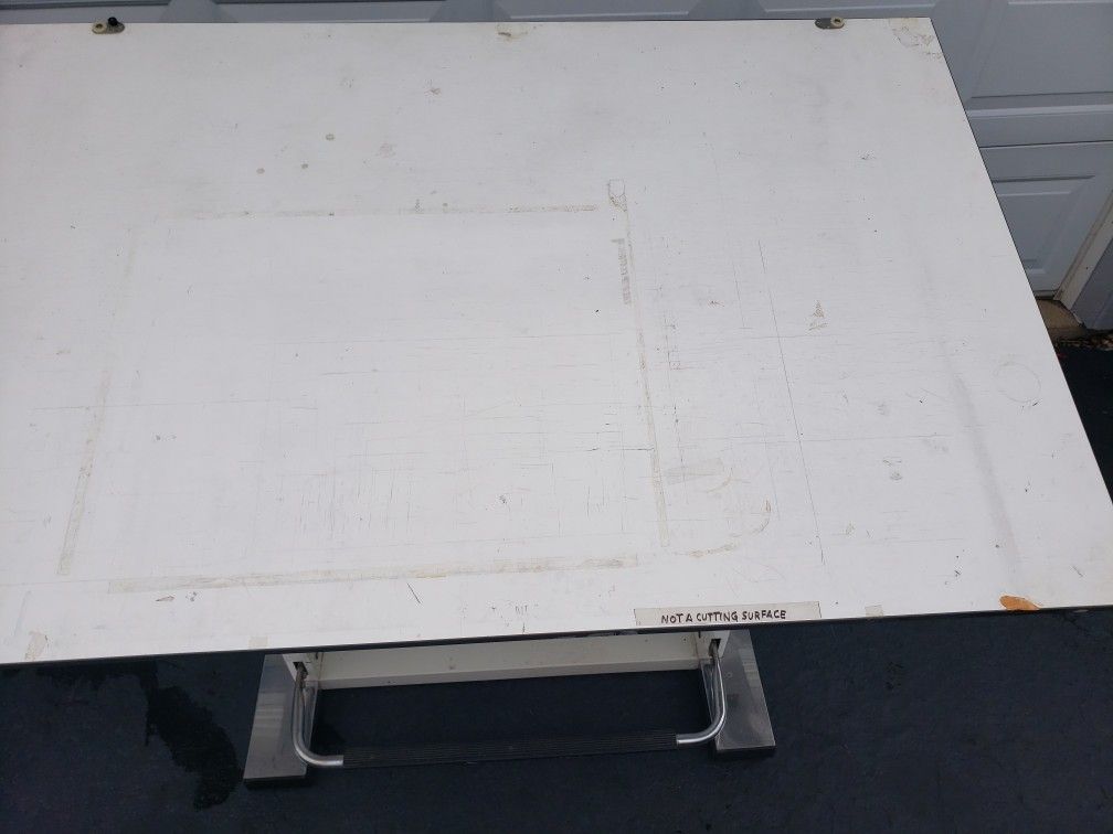 Leonar Neolt Drafting Table Italy (Used) for Sale in Carol Stream, IL OfferUp