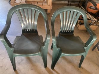 Free Green Plastic Chairs