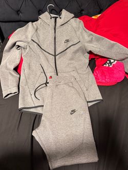 Nike tech fleece