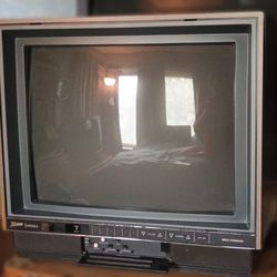 1987 Zenith System 3 20" CRT TV with manuals and remote