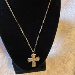 Silver Necklace With A Cross Pendant 