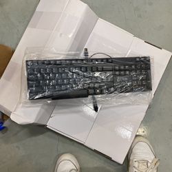 3 Unused Never Open Keyboards And Some Used Ones 