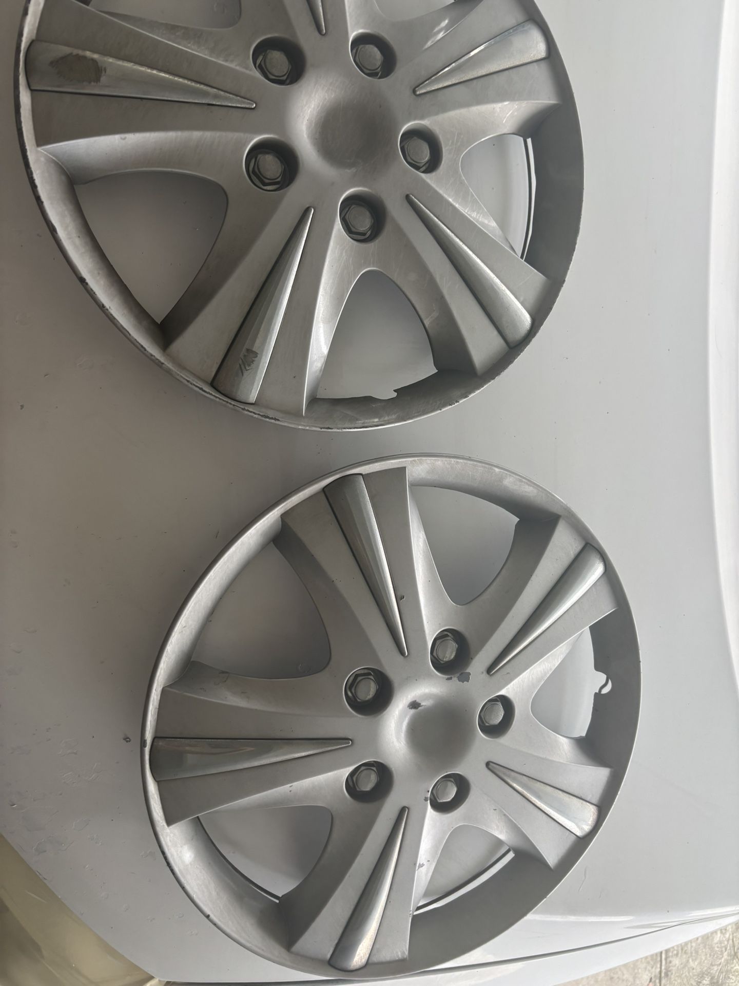 2 Job Caps Toyota Corolla 2009-2013