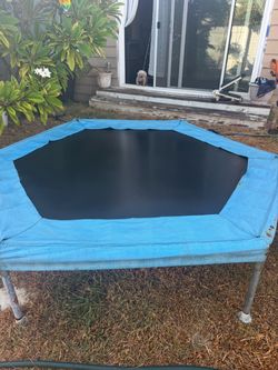 Trampoline