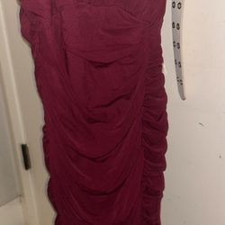 MEDIUM/SMALL- red scrunch dress (wore once)