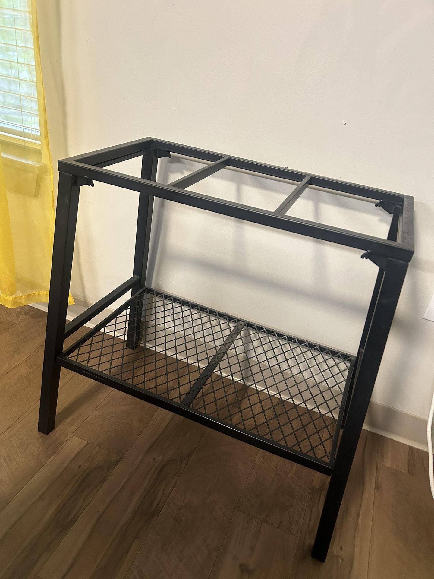 Fish Tank Stand