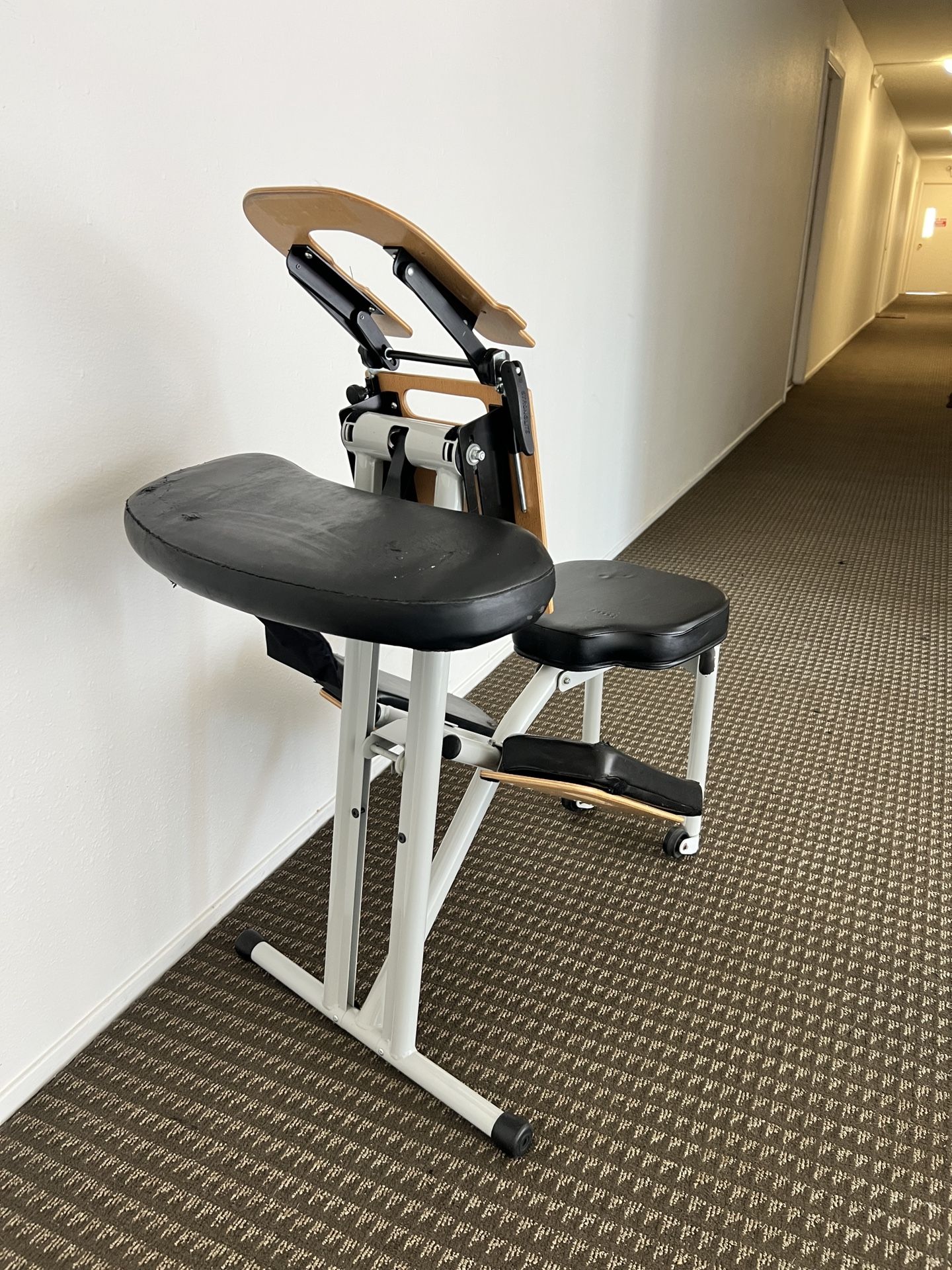 Corporate massage chair 