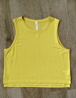 lululemon Train to Be Tank Top Yellow Perforated Workout Tank Top Women’s Size Large