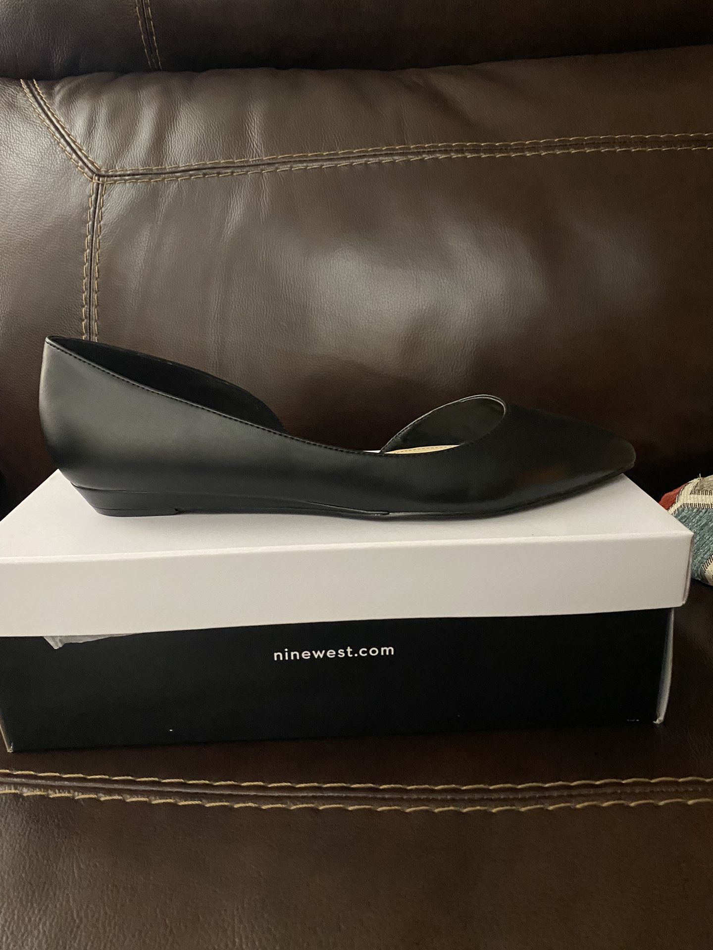 Brand New Nine Wear Flats