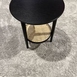 New Side/end Table READ DESCRIPTION 