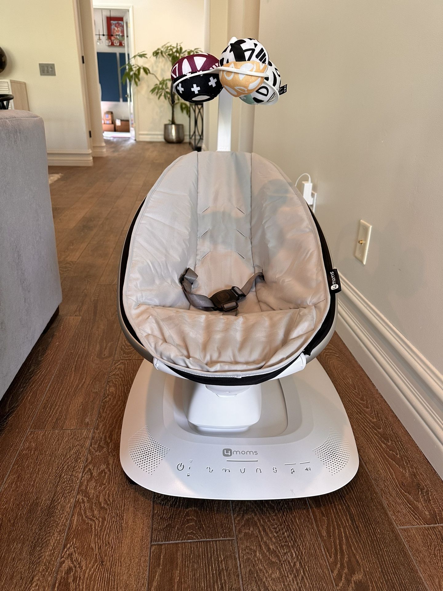 4 Moms Baby Swing