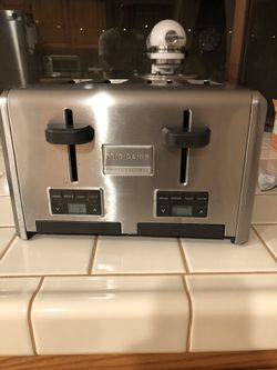 Fridgidaire 4 Slice Toaster 25$ Works Great Like New