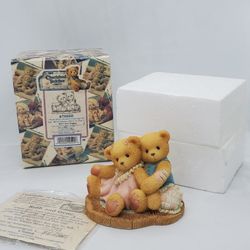 CHERISHED TEDDIES RUTH GENE BEAR FIGURINE  hugging heart NIB BOY GIRL

1998 Cherished Teddies " Ruth and Gene" "Heart to Heart"  MIB 476668