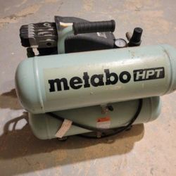 COMPRESOR EN MUY BUENAS CONDICIONES 