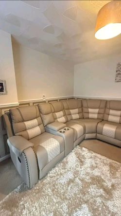 Reclining Sectional • Like New! $50 down payment