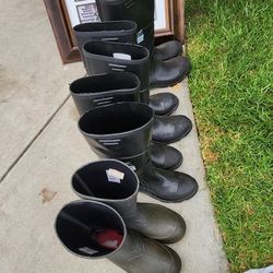 Work rain boots. Galoshes.