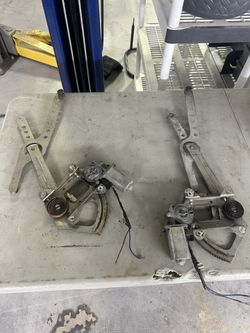 1(contact info removed) CHEVROLET 1500 OBS DRIVER PASSENGER WINDOW