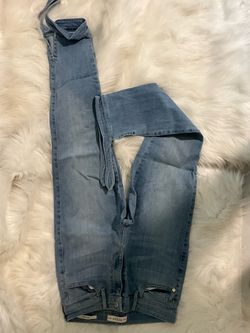 GUESS 1981 Skinny Jeans Women’s Size 26 Light Wash Stretch Denim