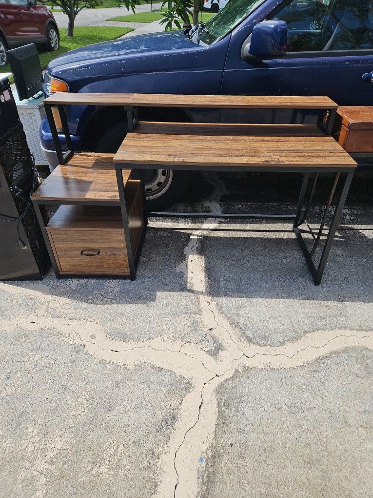 Computer Desk