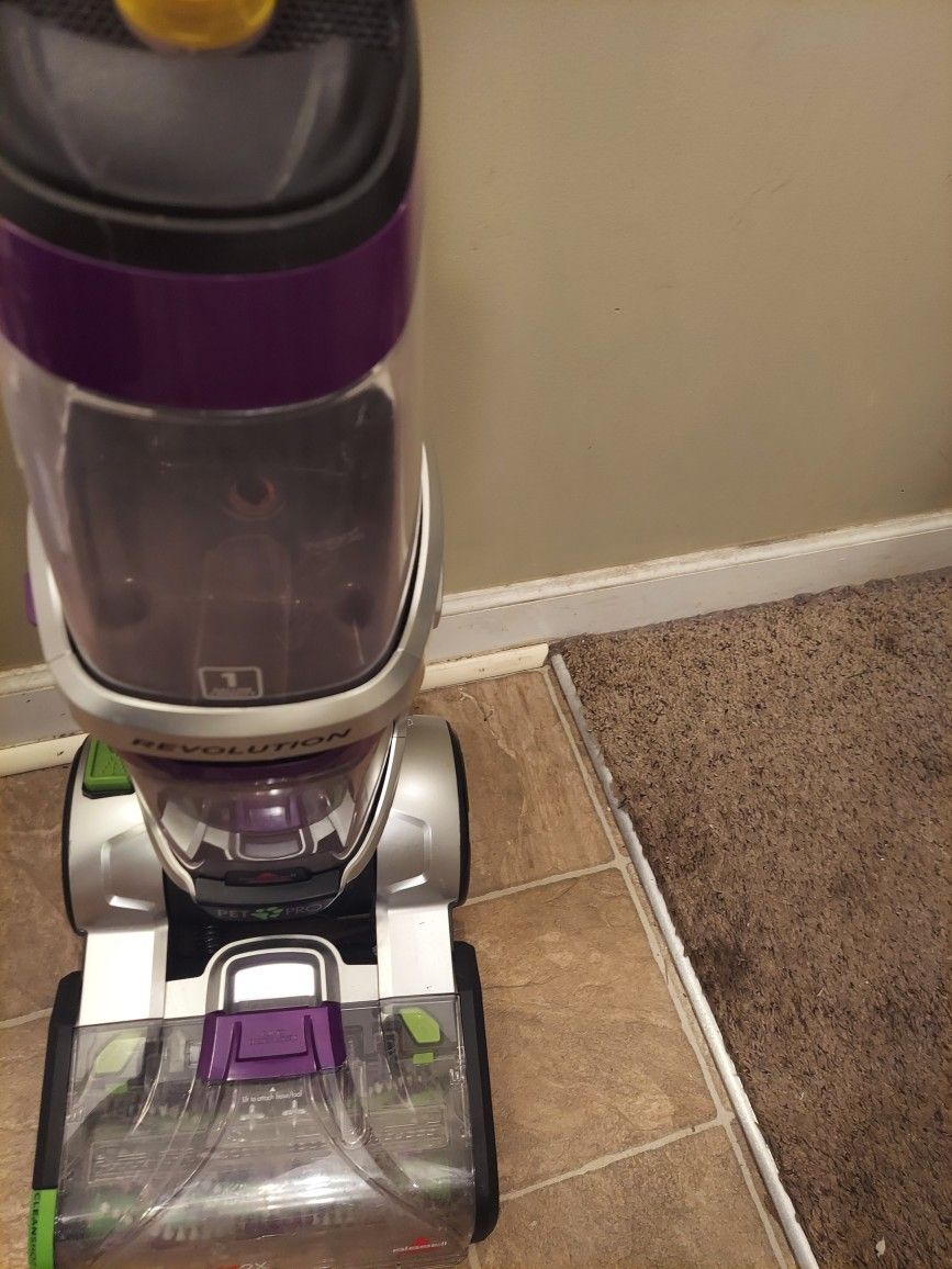 Carpet Cleaner Works Excellent 