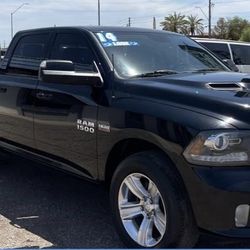 2014 Ram 1500 Crew Cab Sport Pickup 4D 6 1/3 ft